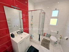 Maison Contemporaine - 145m2 - 5 chambres - 500 m2 de terrain - 549 000 € FAI
