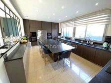 Bonneuil sur Marne - Maison de 7 pièces / 5 Chambres - 276m2 - Terrain 303m2 - 935 000 € FAI