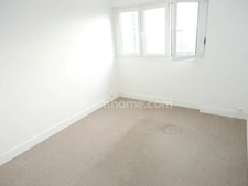 Allée Robert Desnos - Appartement F5 / 3 Chambres - 106 m2 - 187 000 € FAI