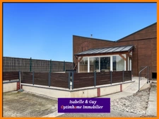 MAISON ENTIEREMENT RESTAURÉE AVEC DÉPENDANCE DE 250 M²