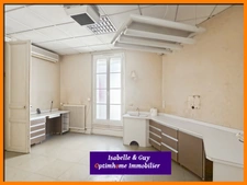 IMMEUBLE EN CENTRE-VILLE DE VERNEUIL-SUR-AVRE
