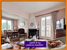 2 LOGEMENTS ET UN TERRAIN AVEC 2 BATIMENTS