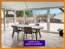 MAISON ENTIEREMENT RESTAURÉE AVEC DÉPENDANCE DE 250 M²