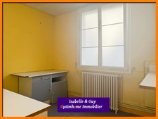 IMMEUBLE EN CENTRE-VILLE DE VERNEUIL-SUR-AVRE