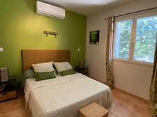 Maison à vendre 10 pièces proche de UZES (30) sur un terrain de 2 800 m2