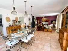 House for sale with 10 rooms near UZES (30) on land of 2,800 m2