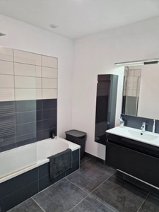 SAINT MAXIMIN (30) - Contemporary house, 188 m2, with spacious rooms - 5 bedrooms - Swimming pool
