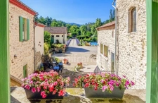 LA GRAND COMBE (30) Propriété de Caractère et Activité Touristique – Portes des Cévennes