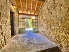 Uzès – Exceptional stone residence from the 17th-18th century