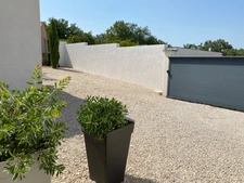 Close to Nîmes, 4-room house for sale with garage, double garage, carport, swimming pool