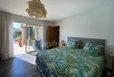 Maison T6 de plain-pied avec charme et piscine – SAINT-MAXIMIN (30) 