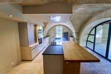 In UZES (30) Exceptional property just steps from the Place aux Herbes