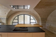 In UZES (30) Exceptional property just steps from the Place aux Herbes