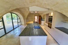 In UZES (30) Exceptional property just steps from the Place aux Herbes