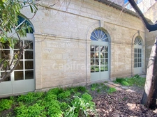 Uzès – Exceptional stone residence from the 17th-18th century