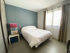 Close to Nîmes, 4-room house for sale with garage, double garage, carport, swimming pool