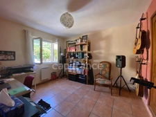 Maison T6 de plain-pied avec charme et piscine – SAINT-MAXIMIN (30) 