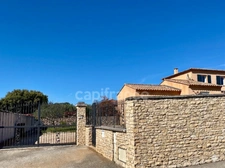 Maison à vendre 5 minutes d’Uzès : Villa lumineuse T5 116 m2 avec piscine, garage, terrain 1200m2