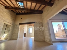 Appartement à vendre 6 pièces UZES (30) Centre Historique- Duplex de 102 m² avec terrasse et vue