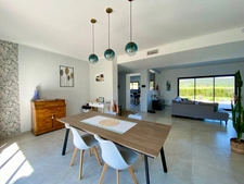 For Sale – Near Uzès (30) : Stunning Single-Storey Villa with Pool, 5 Bedrooms