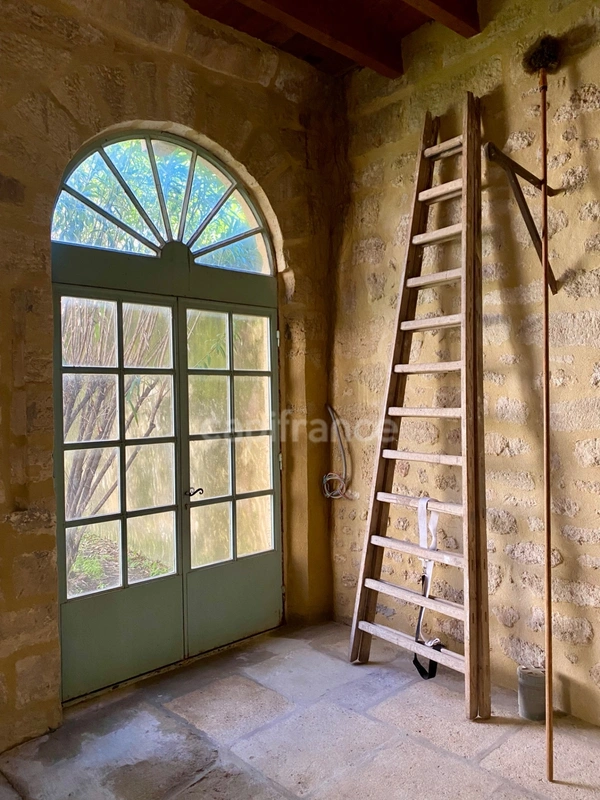 Uzès – Demeure d’exception en pierre du XVIIe-XVIIIe siècle