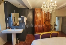 POUZILHAC (30) Maison de village à vendre 9 pièces avec petite piscine, jardin