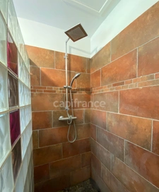 Maison T6 de plain-pied avec charme et piscine – SAINT-MAXIMIN (30) 