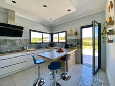 For Sale – Near Uzès (30) : Stunning Single-Storey Villa with Pool, 5 Bedrooms