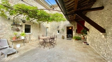 Dpt Gard (30), à vendre proche de BARJAC, aux portes de l'Ardèche, ancien Mas avec gîtes de 350 m² - Terrain de 5 000 m² avec piscine
