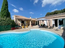 Maison T6 de plain-pied avec charme et piscine – SAINT-MAXIMIN (30) 