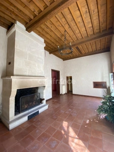 Uzès – Demeure d’exception en pierre du XVIIe-XVIIIe siècle