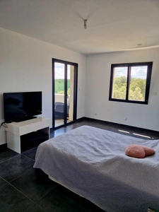 SAINT MAXIMIN (30) - Contemporary house, 188 m2, with spacious rooms - 5 bedrooms - Swimming pool