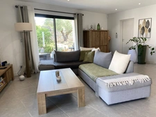 Close to Nîmes, 4-room house for sale with garage, double garage, carport, swimming pool