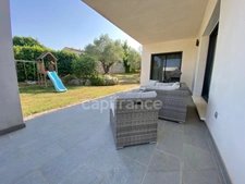 Close to Nîmes, 4-room house for sale with garage, double garage, carport, swimming pool