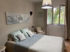 Maison à vendre 10 pièces proche de UZES (30) sur un terrain de 2 800 m2