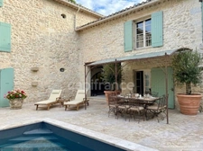 In UZES (30) Exceptional property just steps from the Place aux Herbes