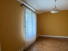 MAISON D'HABITATION + SECONDE BATISSE À RENOVER