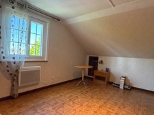BEAU PAVILLON INDIVIDUEL SUR SOUS-SOL COMPLET - 5 CHAMBRES + 1 BUREAU