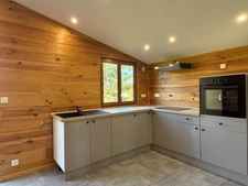 CHALET MODERNE DE PLAIN PIED ET SON PARC DE 6 000M2 AVEC ETANG