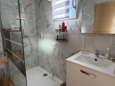 DE BELLES PRESTATIONS POUR CE PAVILLON MODERNE