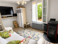 MAISON DE VILLE AVEC JARDIN