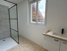 MAISON INDIVIDUELLE, 3 CHAMBRES, GARAGE ET JARDIN