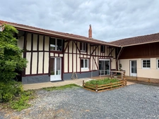 ENSEMBLE IMMOBILIER AU BEAU POTENTIEL