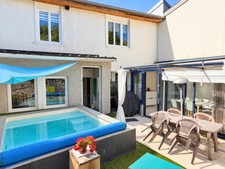 MAISON 3 CHAMBRES, PISCINE, GARAGE ET VÉRANDA