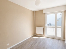 APPARTEMENT CLIMATISÉ AVEC TERRASSE - CENTRE VILLE