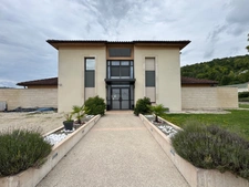 REMARQUABLE ENSEMBLE IMMOBILIER
