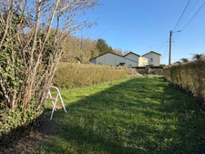 MAISON A RENOVER, 2 CHAMBRES, JARDIN ET GARAGE