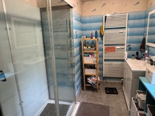 MAISON EN PIERRE 4 CHAMBRES AVEC GRANGE ET PARC ARBORÉ BORDÉ PAR UNE RIVIÈRE