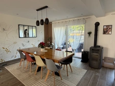 DE BELLES PRESTATIONS POUR CE PAVILLON MODERNE