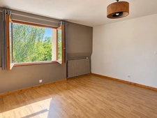 BELLE MAISON DE CARACTÈRE AVEC JARDIN, GRANGE ET POTENTIEL SECOND LOGEMENT